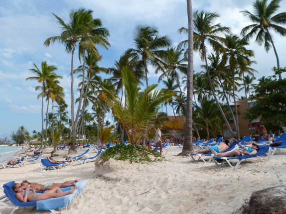Praia em frente ao hotel em Punta Cana, no litoral da República Dominicana